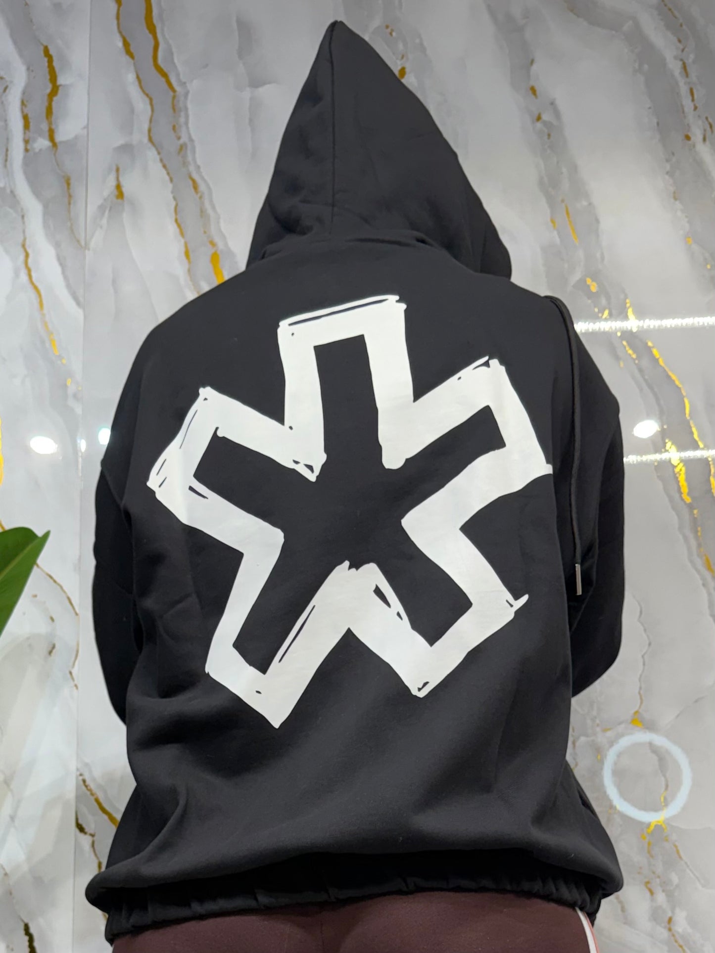 Felpa font distorto Comme des FUCKDOWN con zip