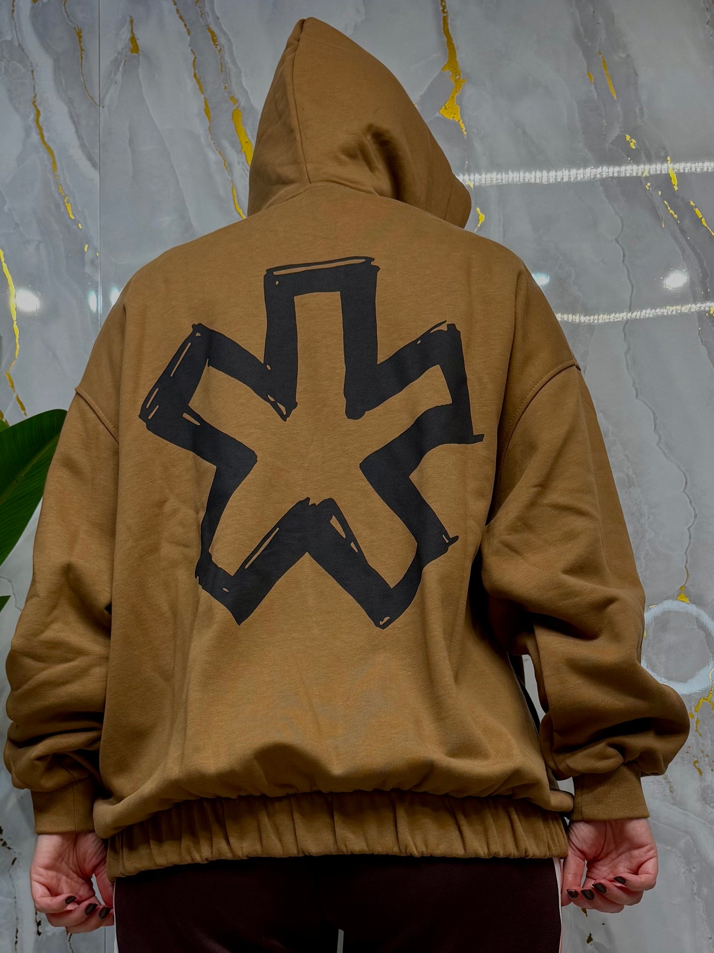 Felpa font distorto Comme des FUCKDOWN con zip