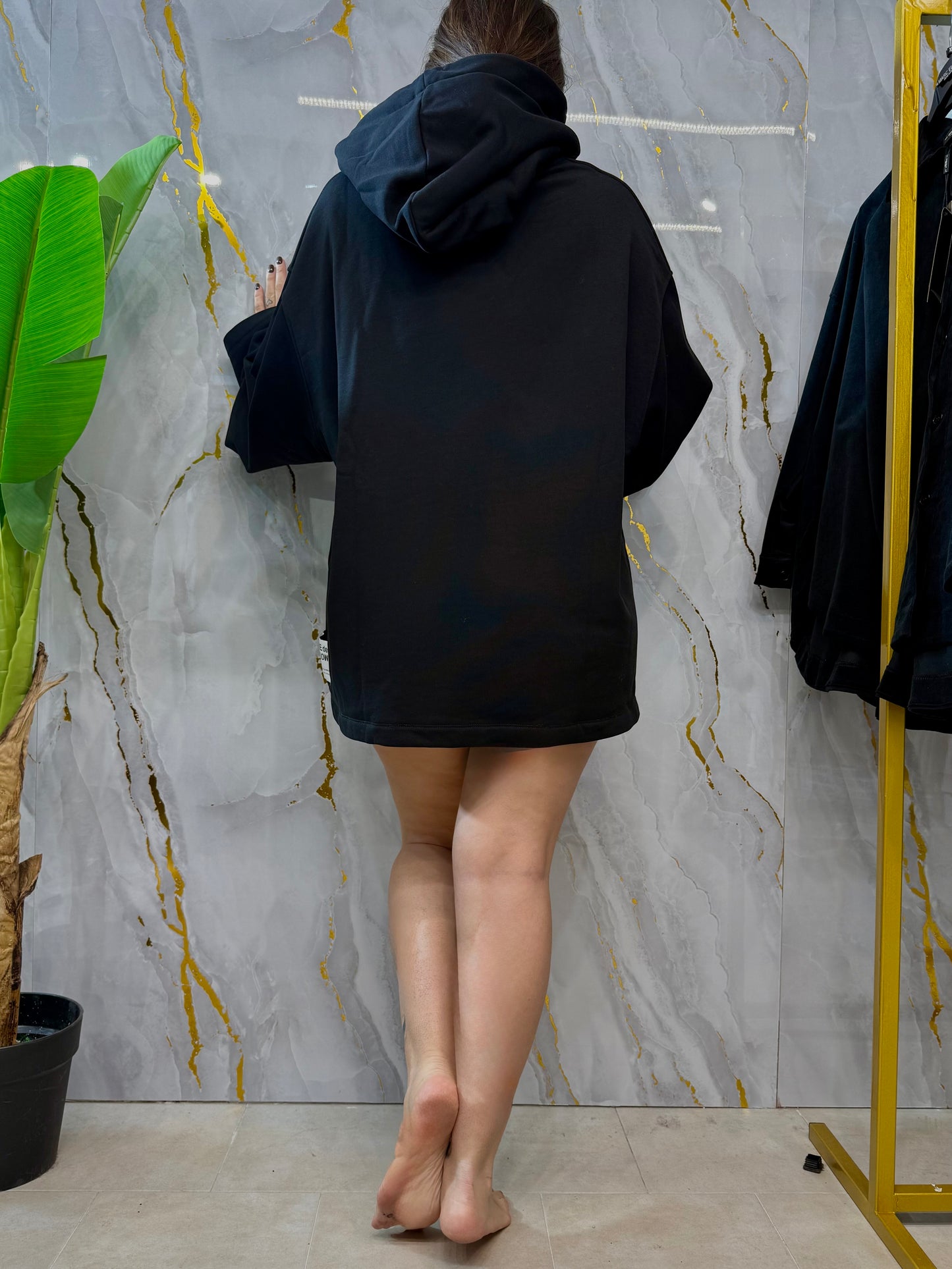 Felpone nero plessato al petto COMME des FUCKDOWN